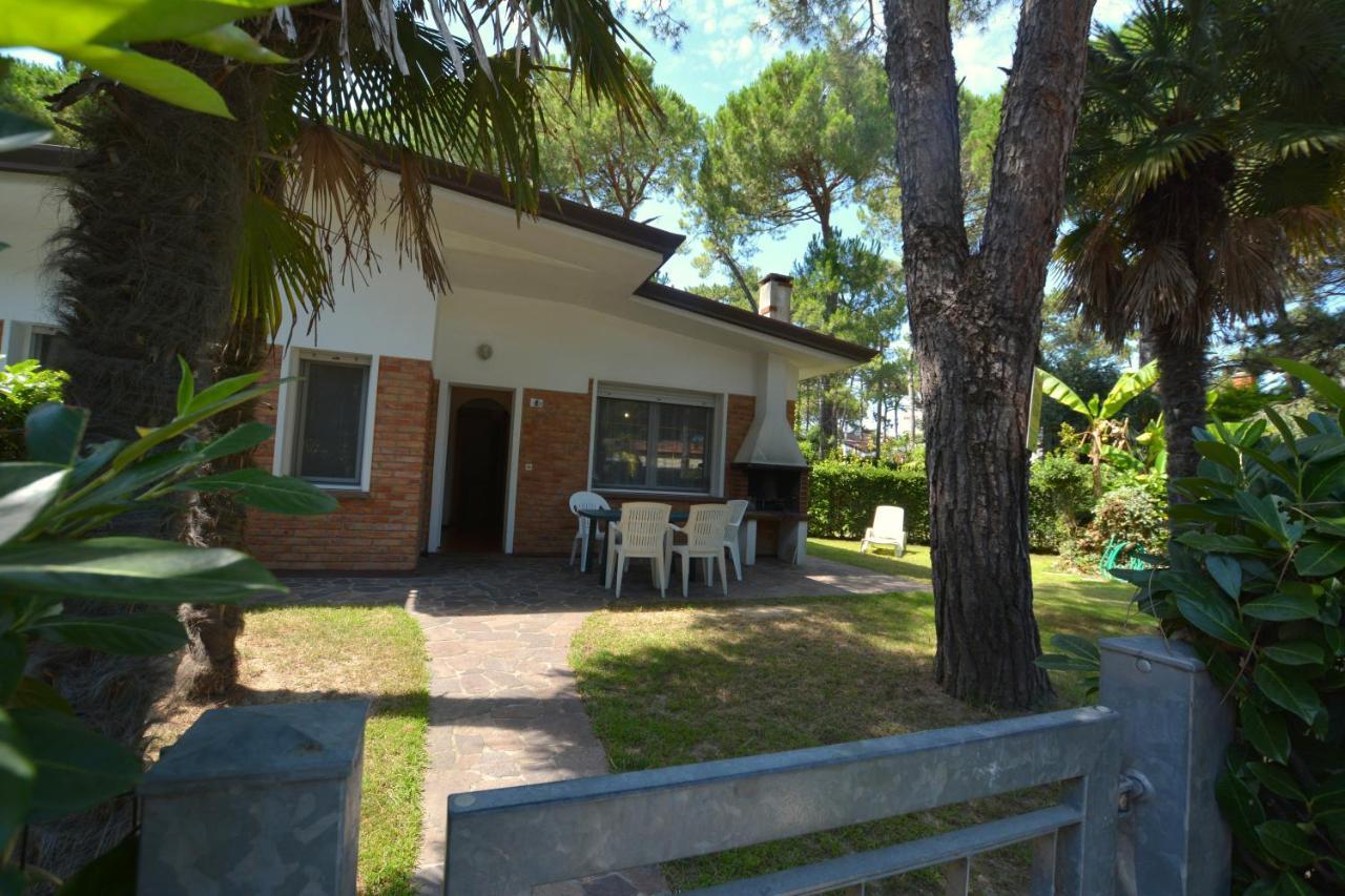 Villa A Lignano Con 2 Camere E Giardino Lignano Sabbiadoro Exteriér fotografie